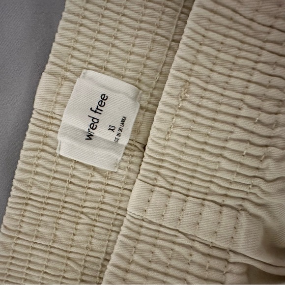 ARITZIA Wilfred Free
Nova 7" Short, Gd Birch - Picture 5 of 8